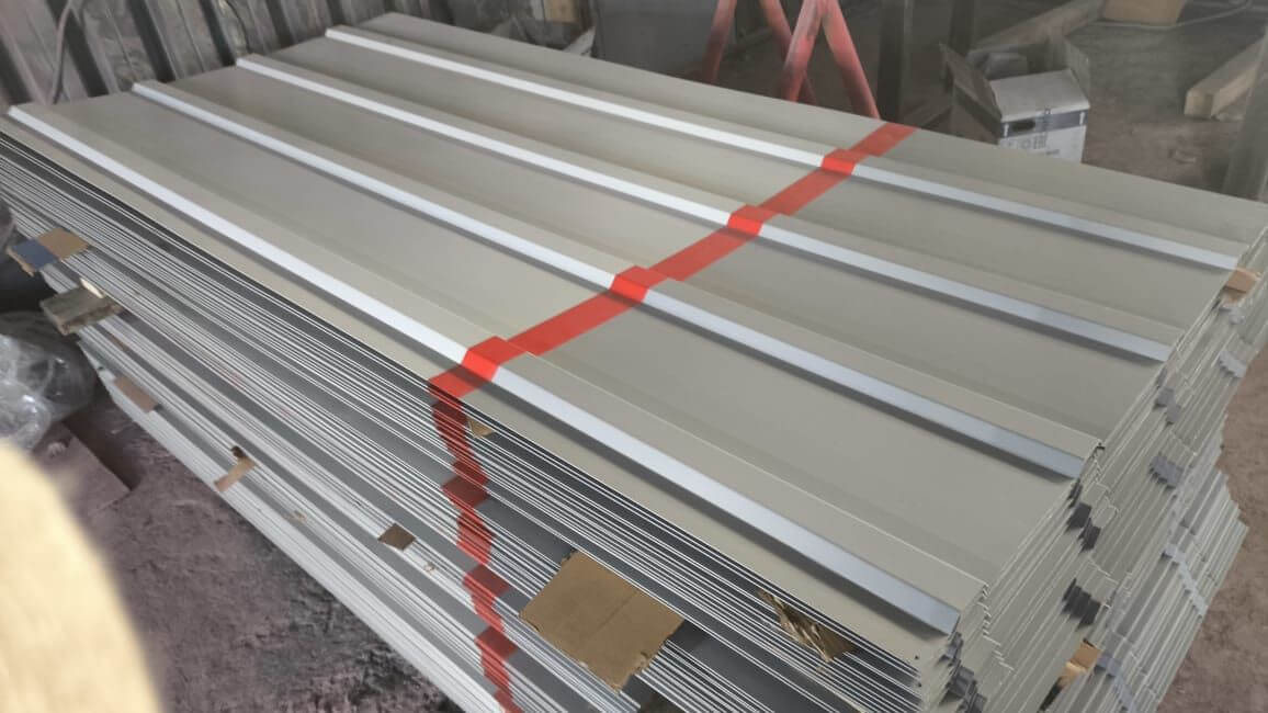 Листы гофрированные для обшивки вагонов, трехцветные фото 2